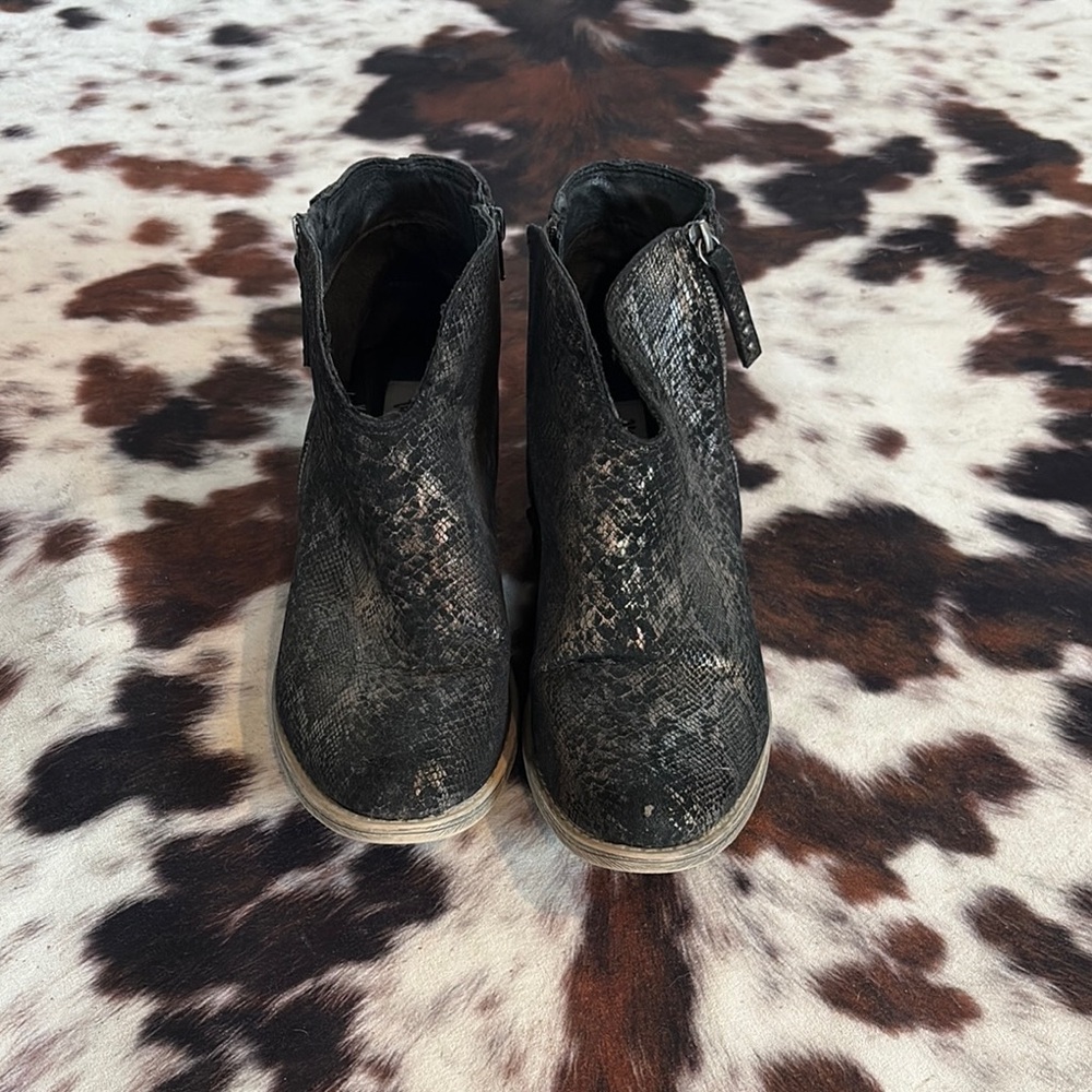 Very G Snakeskin Ankle Boots